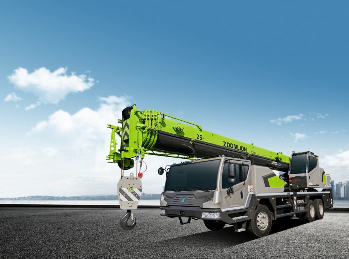 Автокран шоссейный Zoomlion ZTC250V